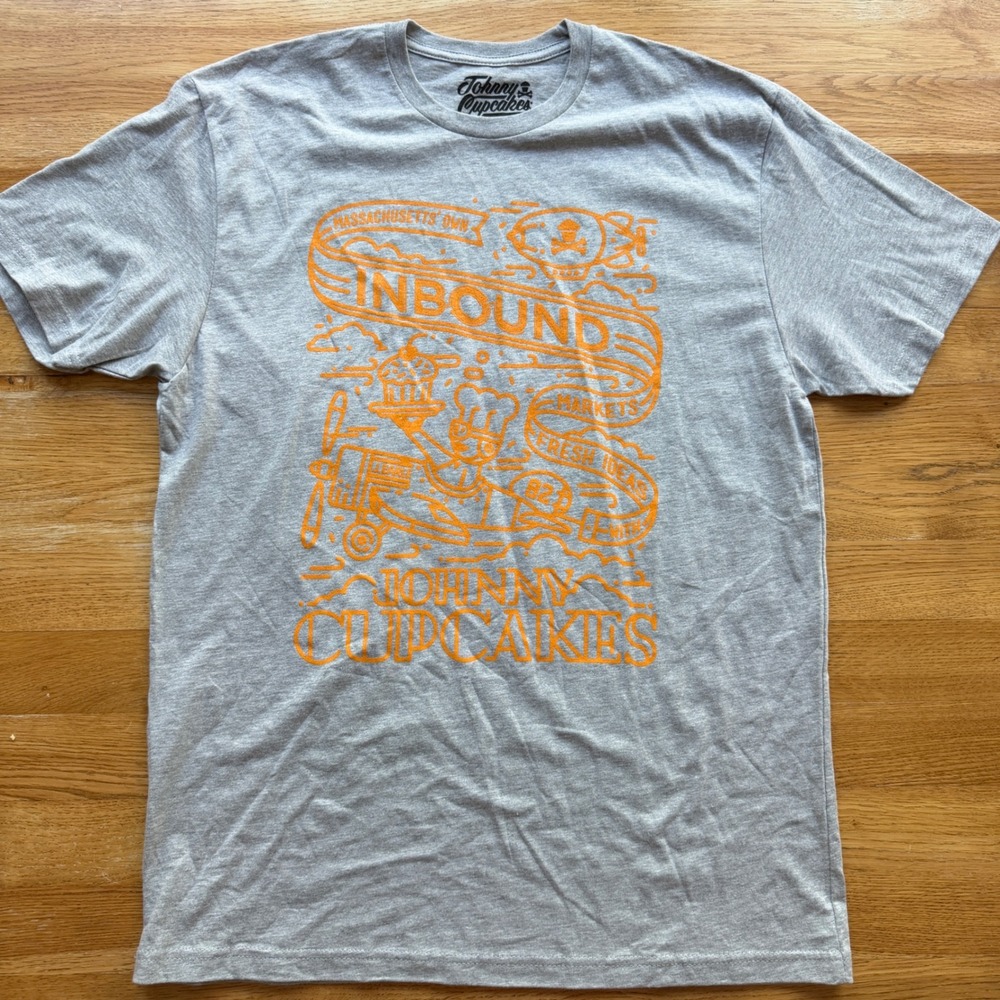 Johnny Cupcakes Inbound Massachusetts Own Graphic T-Shirt Gray Orange Mens Large
